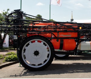 Обприскувачі